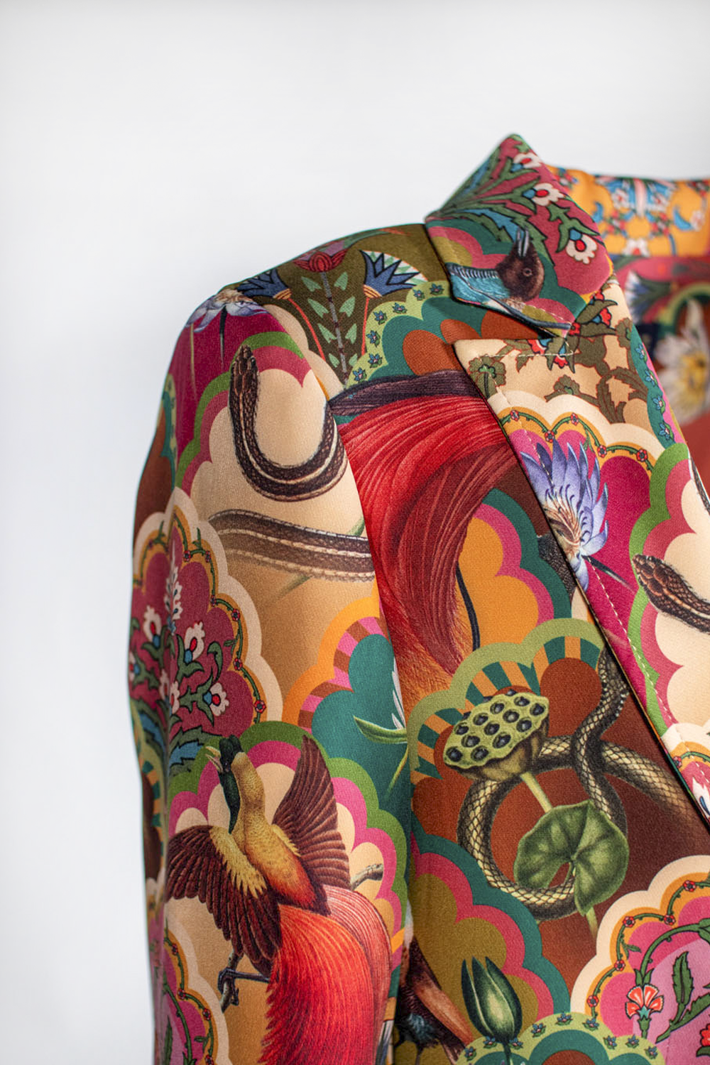Lotus - Blazer Armani