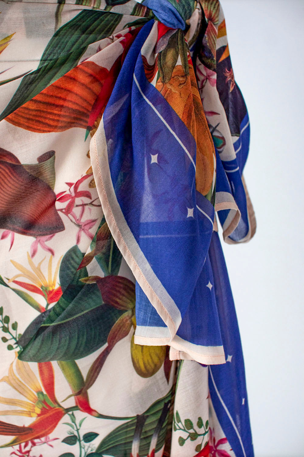 Colombian Flowers Ivory - Pareo