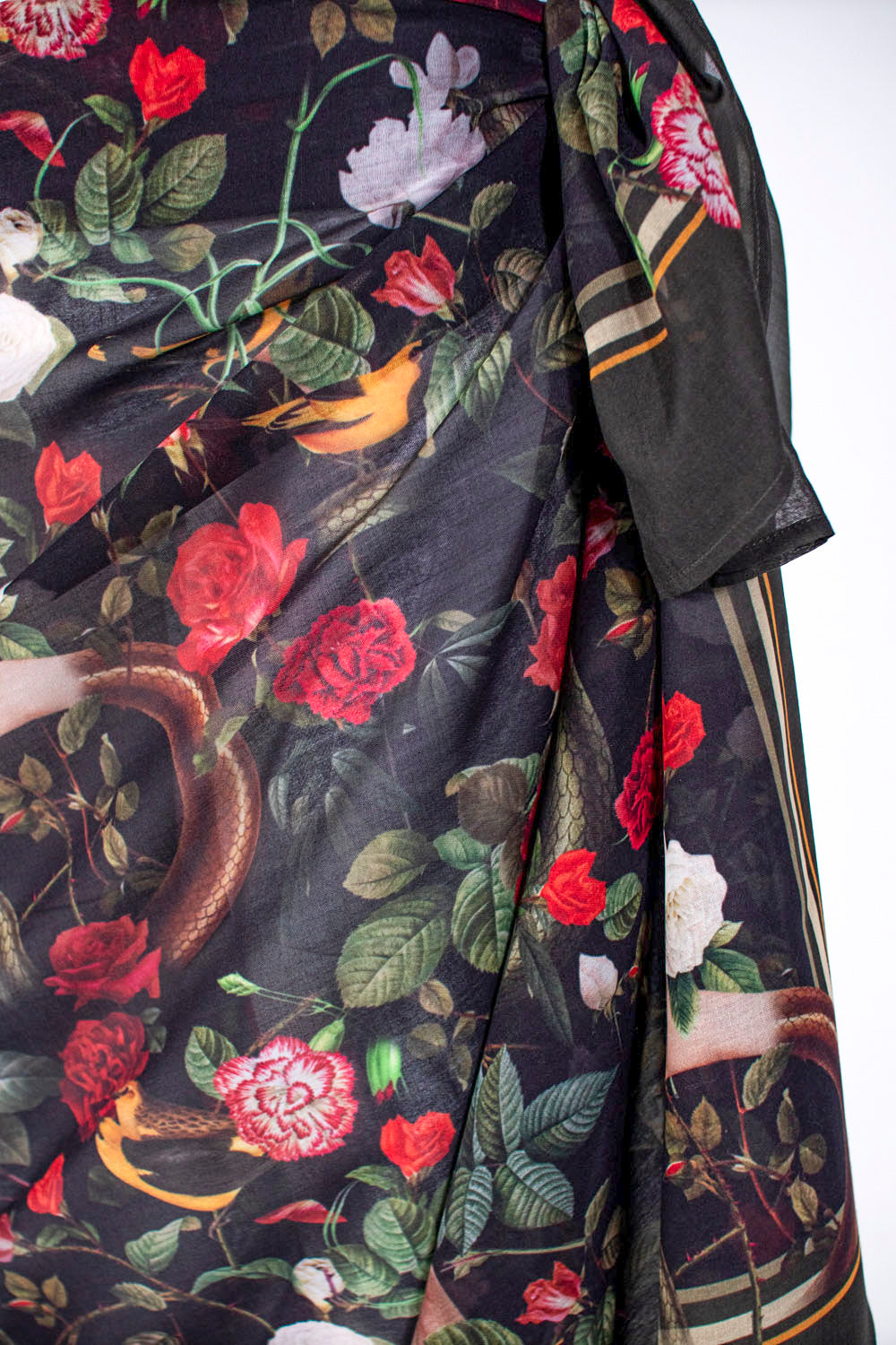 Roses - Pareo