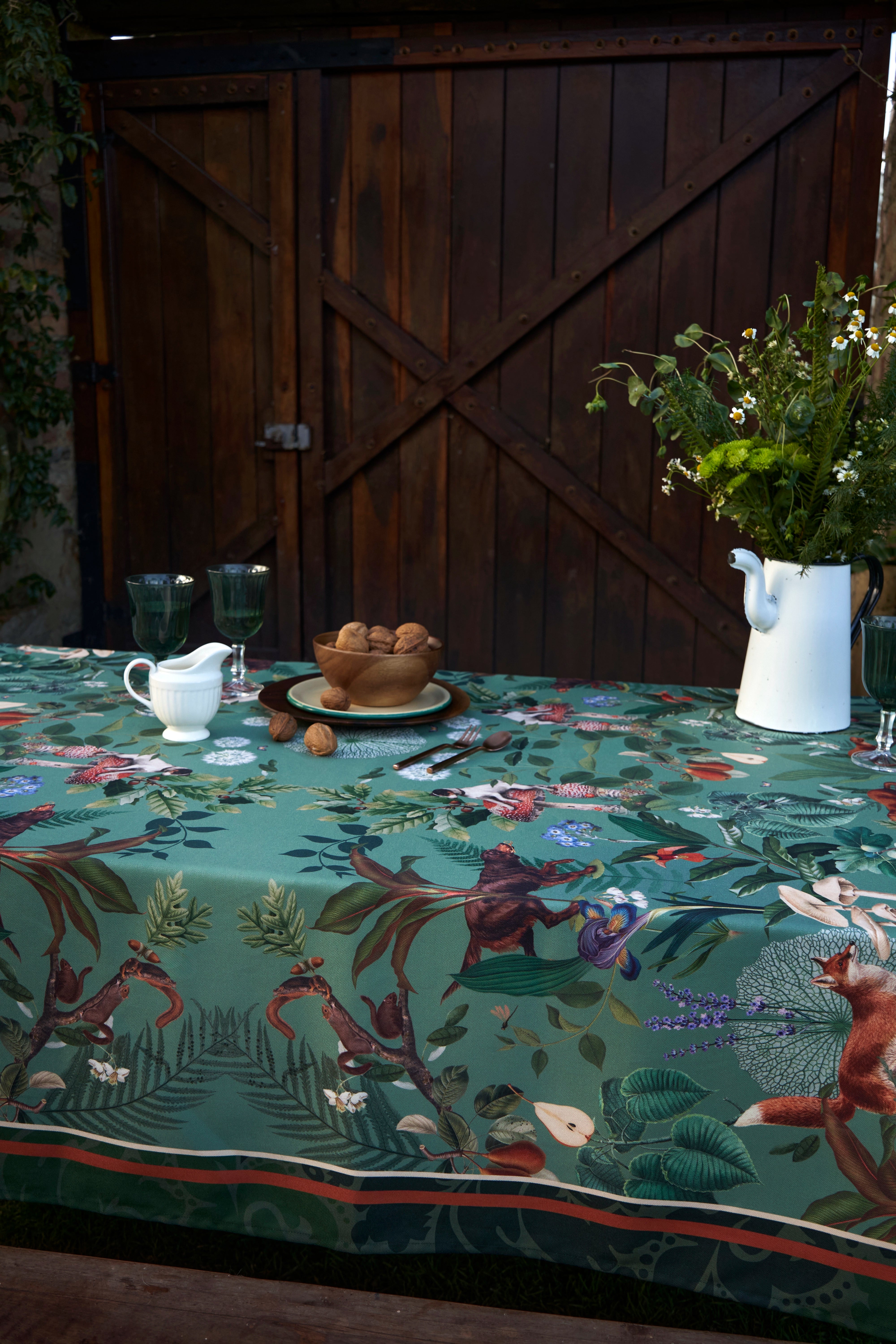 Mantel - The Forest Menta