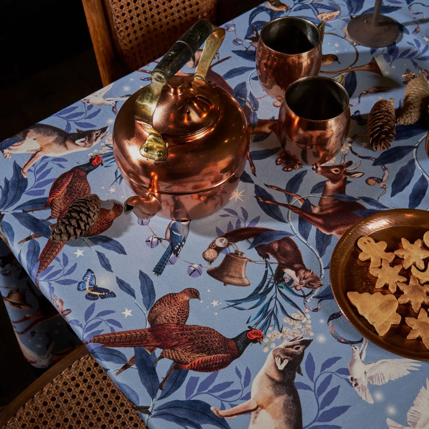 La sublimación asegura que el diseño se impregne profundamente en el tejido, ofreciendo una textura suave y sin relieve.