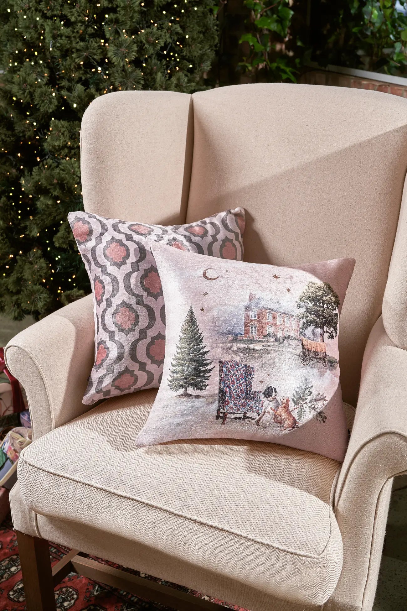 Cojines de terciopelo decorativos para ambientes llenos de confort y estilo