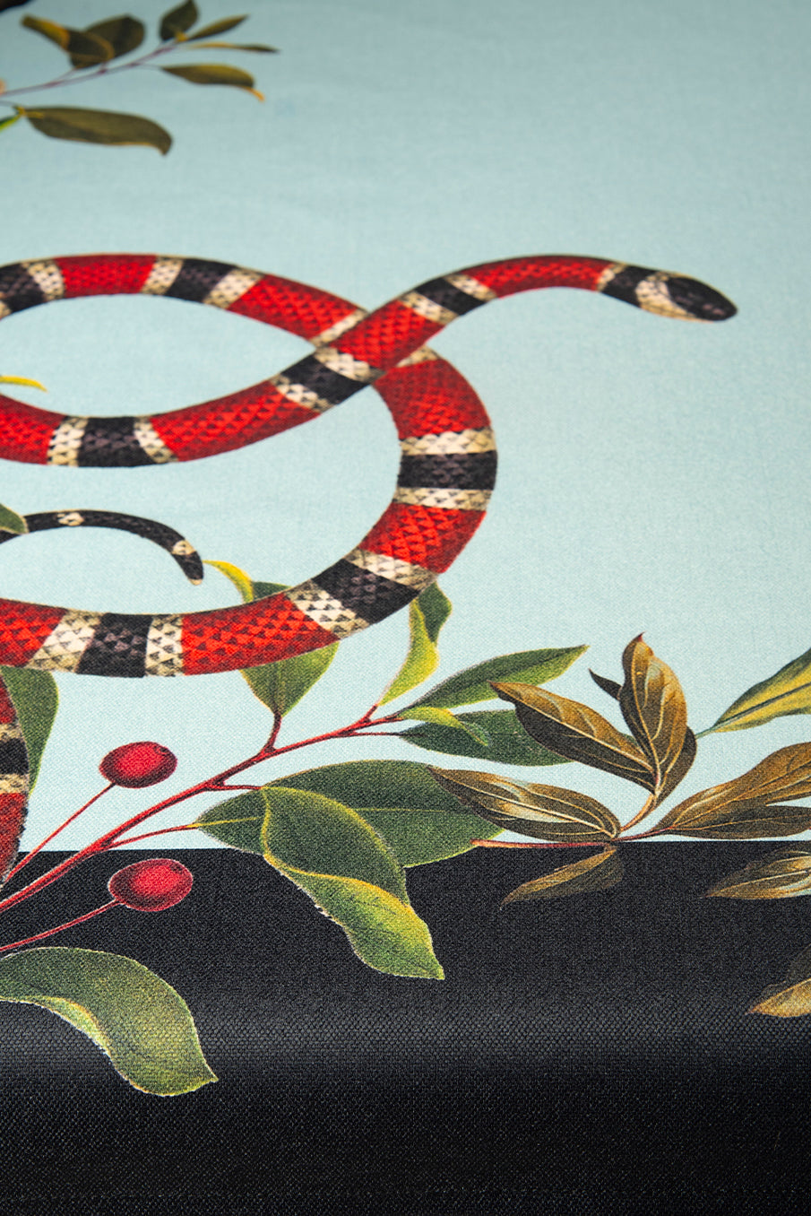 Serpent Blue - Mantel